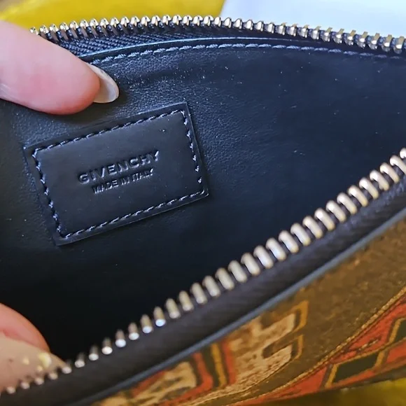 GIVENCHY Large Persian Print Pouch - Picture 7 of 8